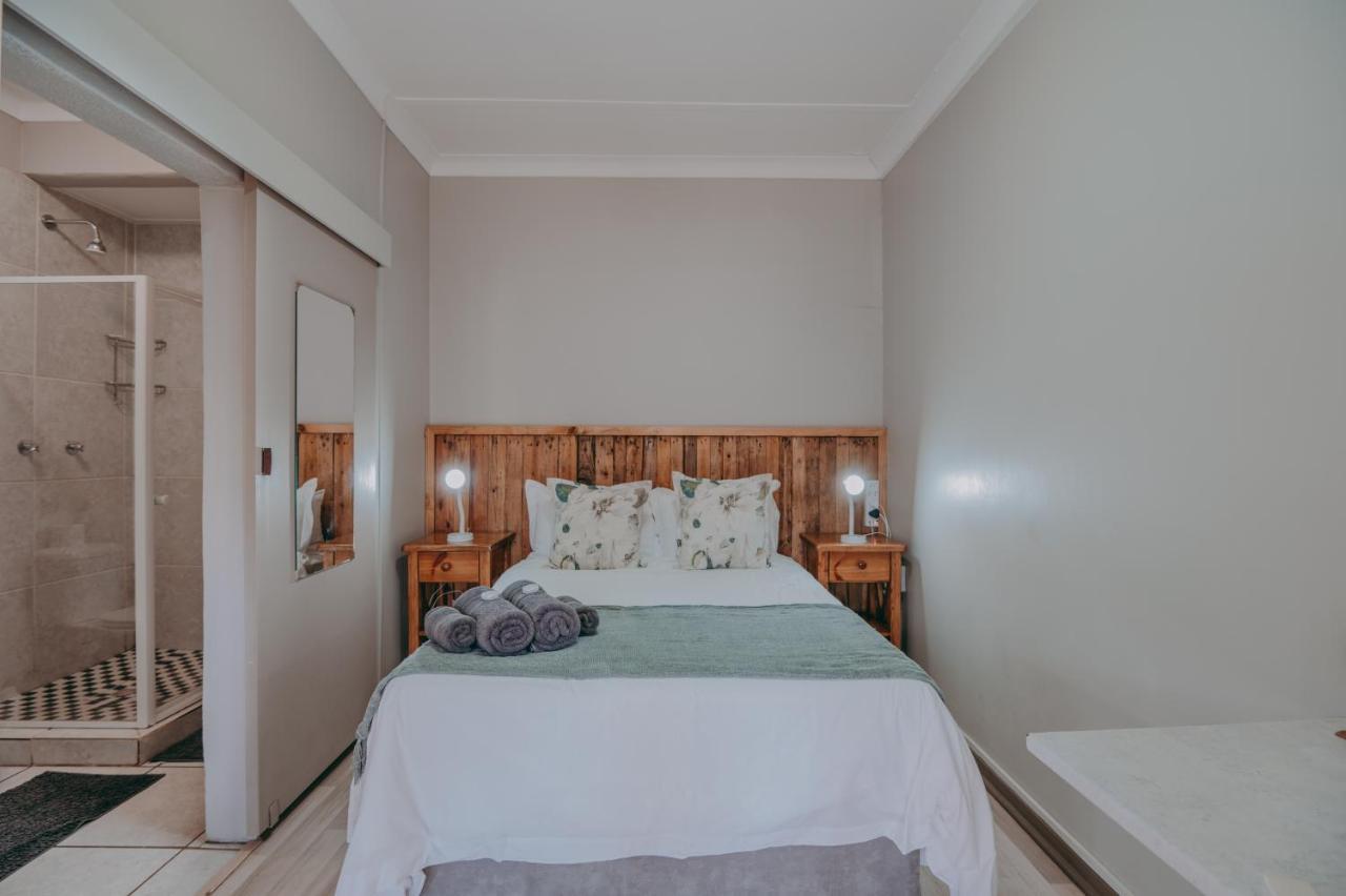Cosy Cottages Guesthouse Потчефструм Екстериор снимка