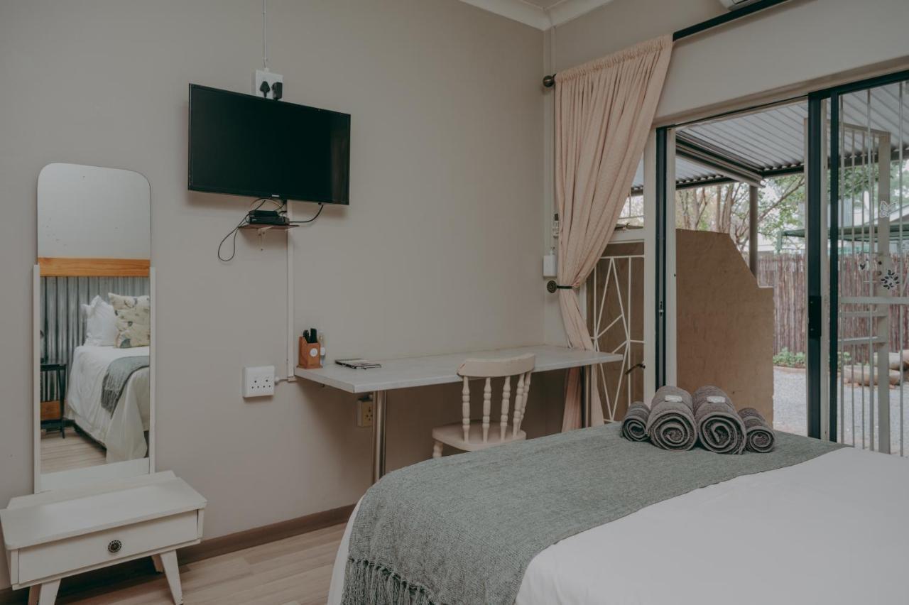Cosy Cottages Guesthouse Потчефструм Екстериор снимка
