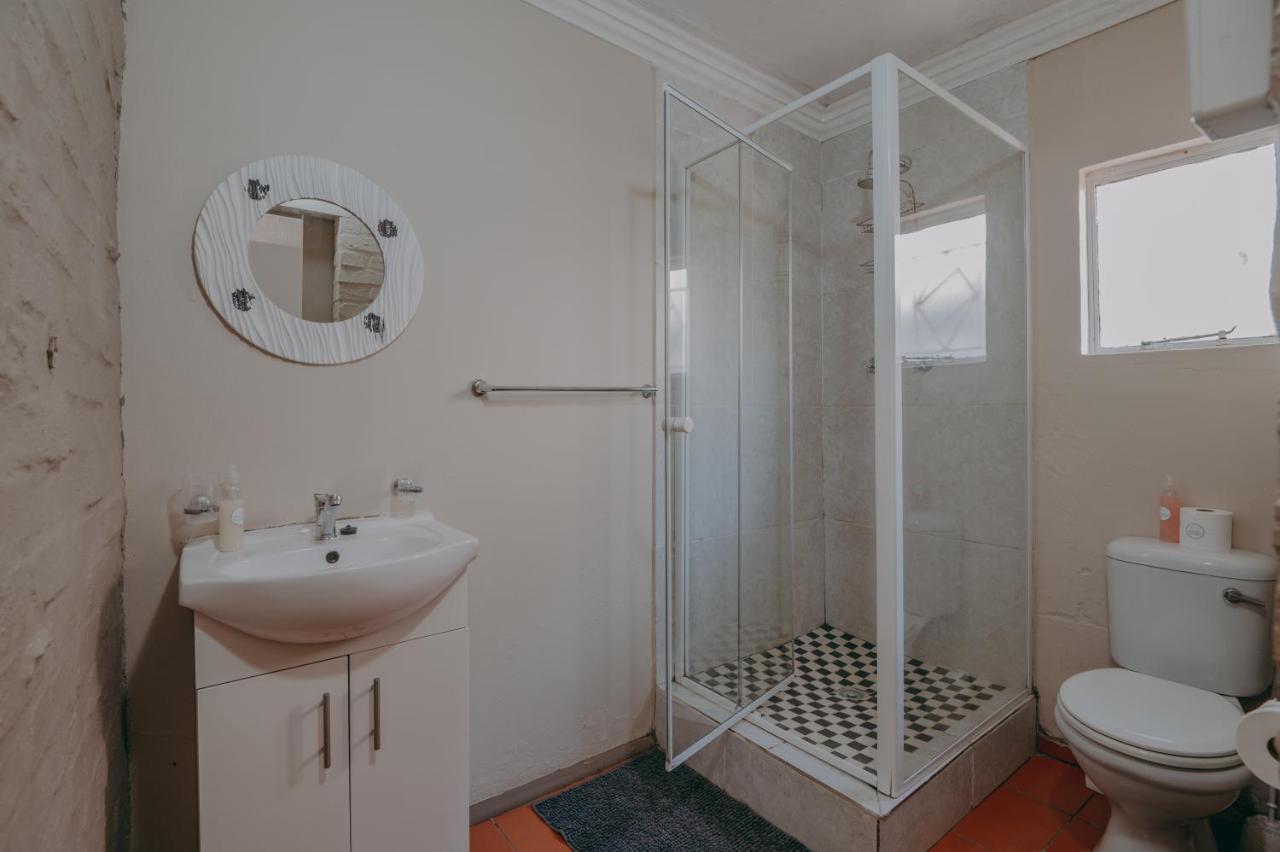 Cosy Cottages Guesthouse Потчефструм Екстериор снимка