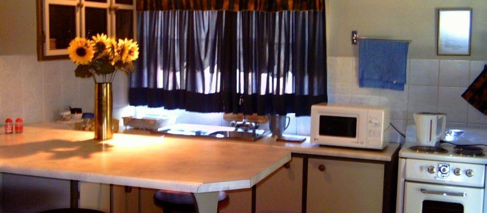 Cosy Cottages Guesthouse Потчефструм Екстериор снимка